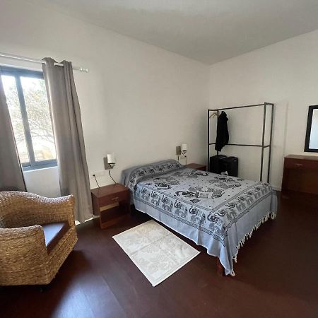 Tia Nita Apartamentos Mindelo Eksteriør billede