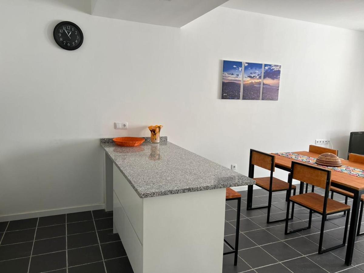 Tia Nita Apartamentos Mindelo Eksteriør billede