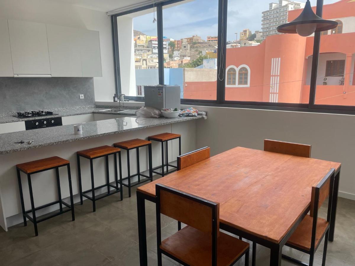 Tia Nita Apartamentos Mindelo Eksteriør billede